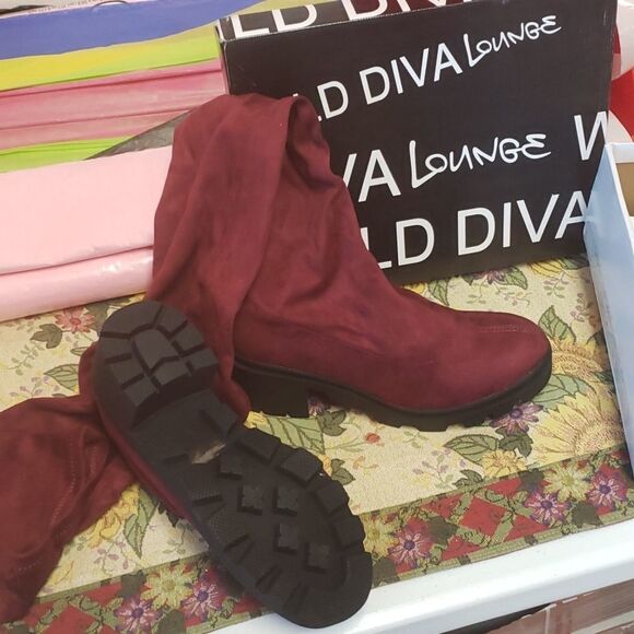 Wild Diva Lounge Vivica Lug Sole Platform Tall Boot sz 8.5, 10 NWT & Box - Picture 9 of 15
